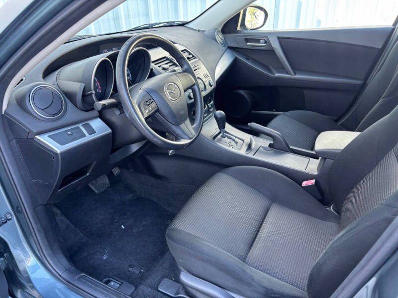 2013 Mazda MAZDA3