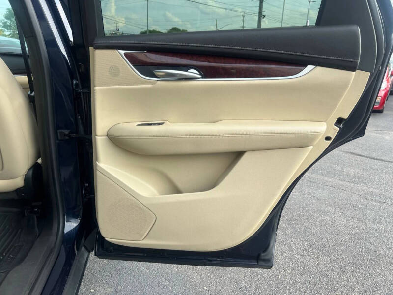 2017 Cadillac XT5 Luxury