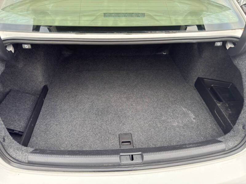 2014 Volkswagen Passat 2.0L TDI SEL Premium