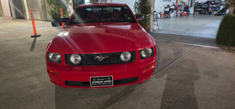 2005 Ford Mustang GT Deluxe