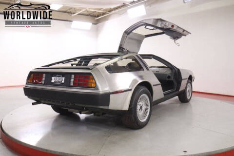 1981 DeLorean DMC-12