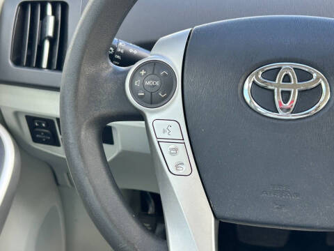2015 Toyota Prius Three