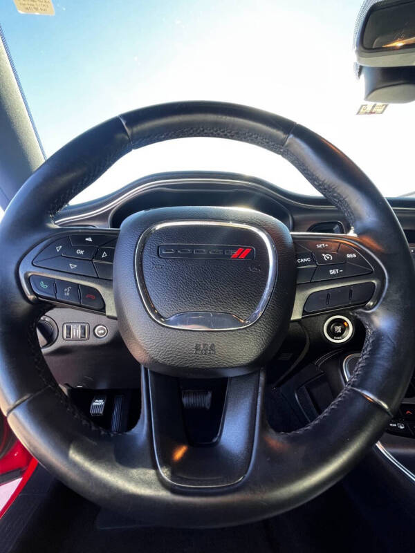 2015 Dodge Challenger SXT