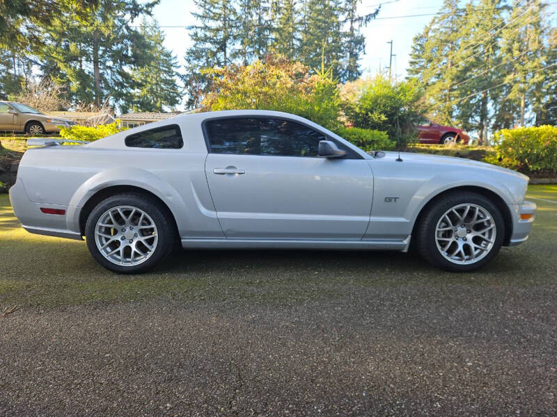 2006 Ford Mustang GT Deluxe