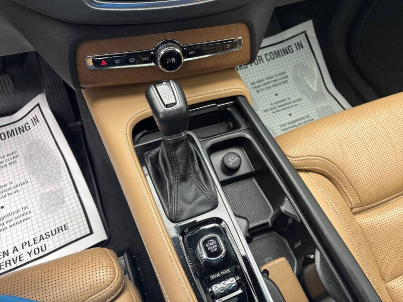 2019 Volvo XC90 T6 Inscription