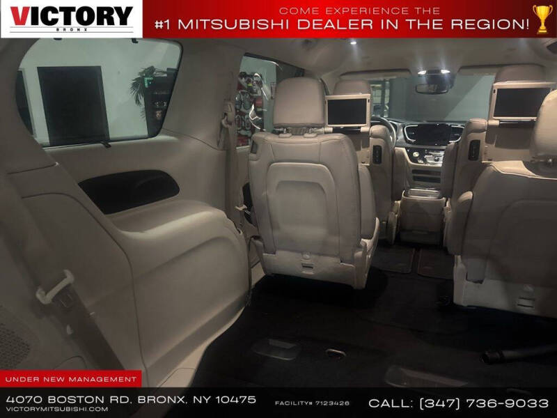 2021 Chrysler Pacifica Touring L