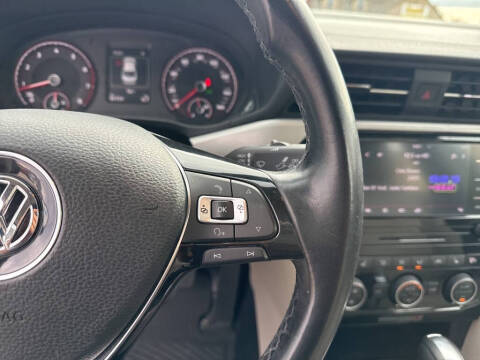 2020 Volkswagen Passat SE