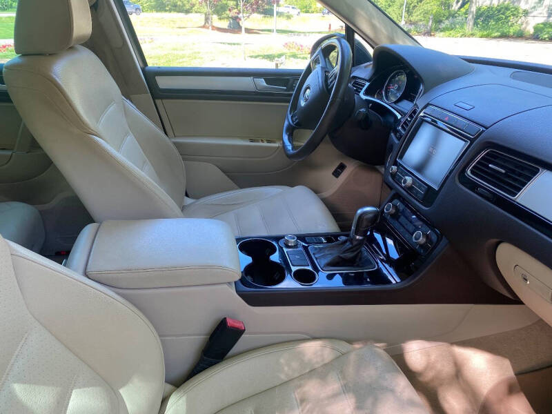 2015 Volkswagen Touareg TDI Lux