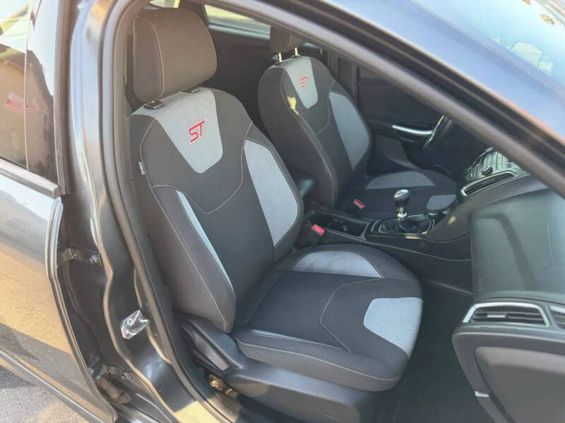 2017 Ford Focus ST