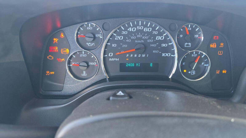 2025 Chevrolet Express 2500