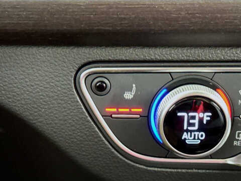 2023 Audi Q5 quattro Premium Plus 40 TFSI