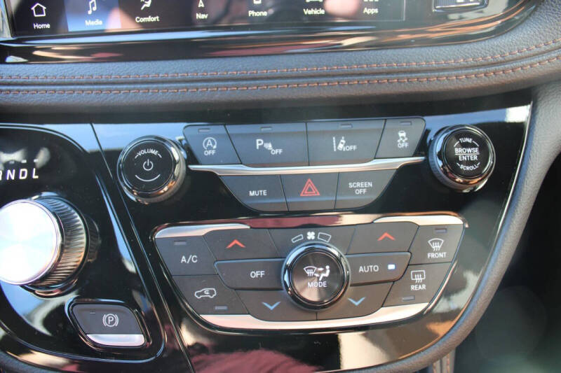 2026 Chrysler Pacifica Pinnacle