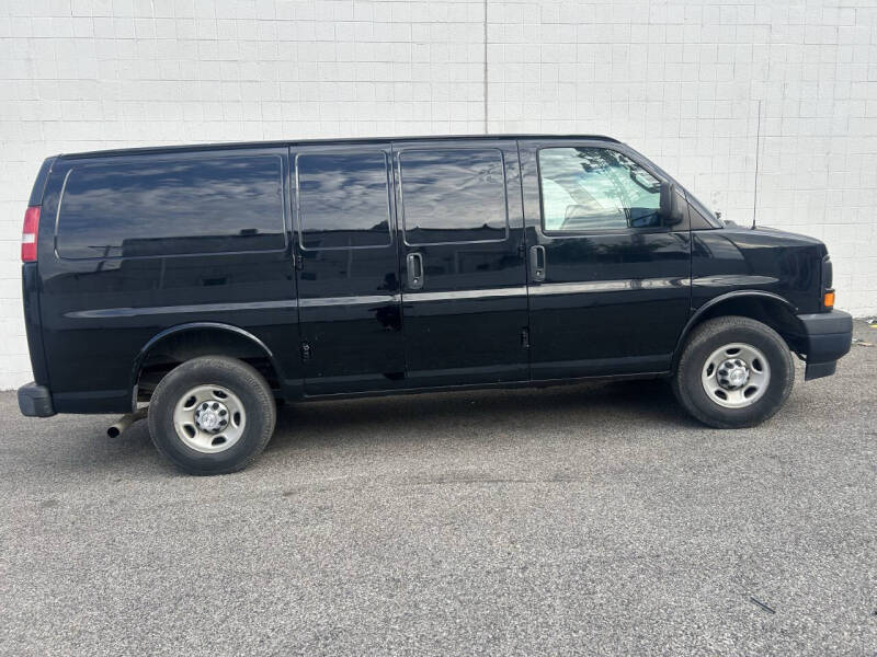 2017 Chevrolet Express 2500