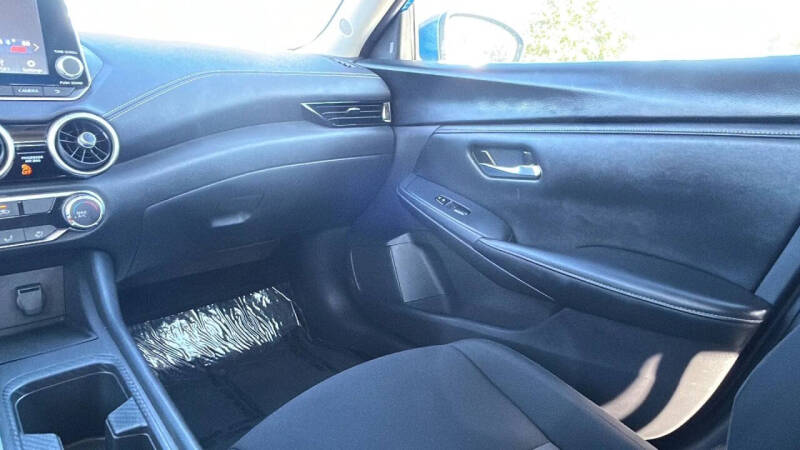 2023 Nissan Sentra SV