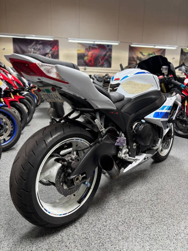 2013 Suzuki GSX-R1000