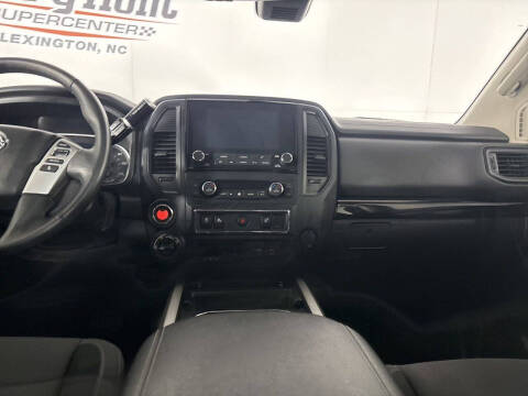 2024 Nissan Titan XD SV