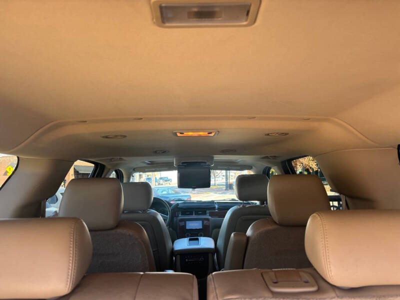 2012 Chevrolet Suburban LT 2500