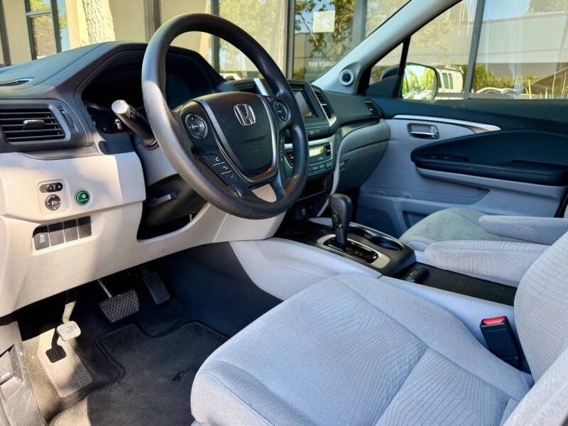 2016 Honda Pilot LX