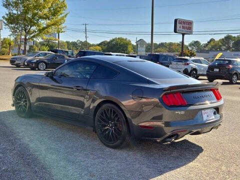 2017 Ford Mustang V6
