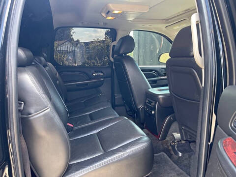 2012 Cadillac Escalade EXT Premium