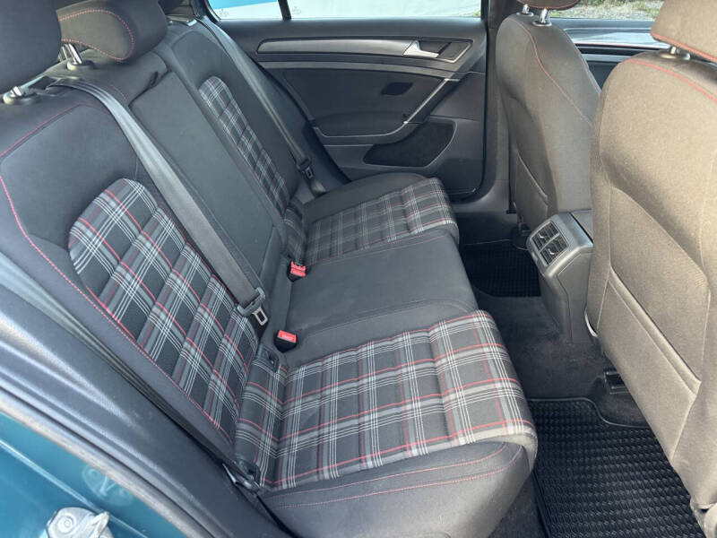 2018 Volkswagen Golf GTI S