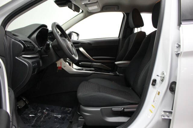 2024 Mitsubishi Eclipse Cross ES