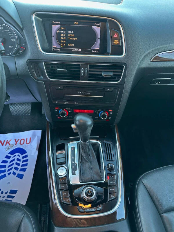 2012 Audi Q5 3.2 quattro Premium Plus