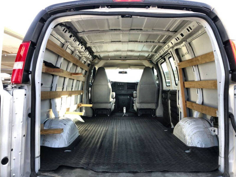 2021 GMC Savana 2500