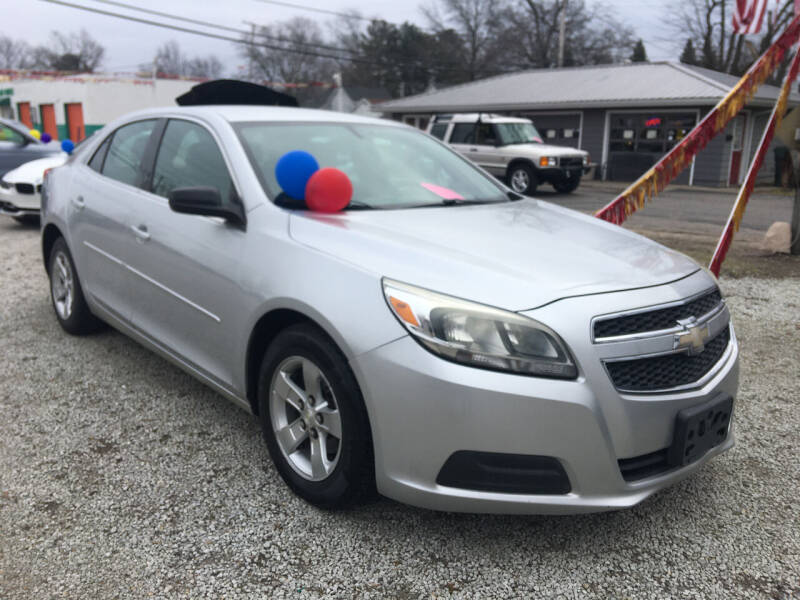 2013 Chevrolet Malibu for sale at Antique Motors in Plymouth IN