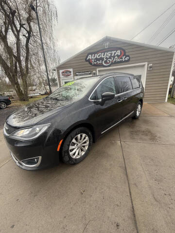 2017 Chrysler Pacifica Touring Plus