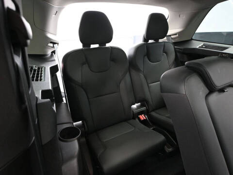 2024 Volvo XC90 B5 Plus Bright Theme