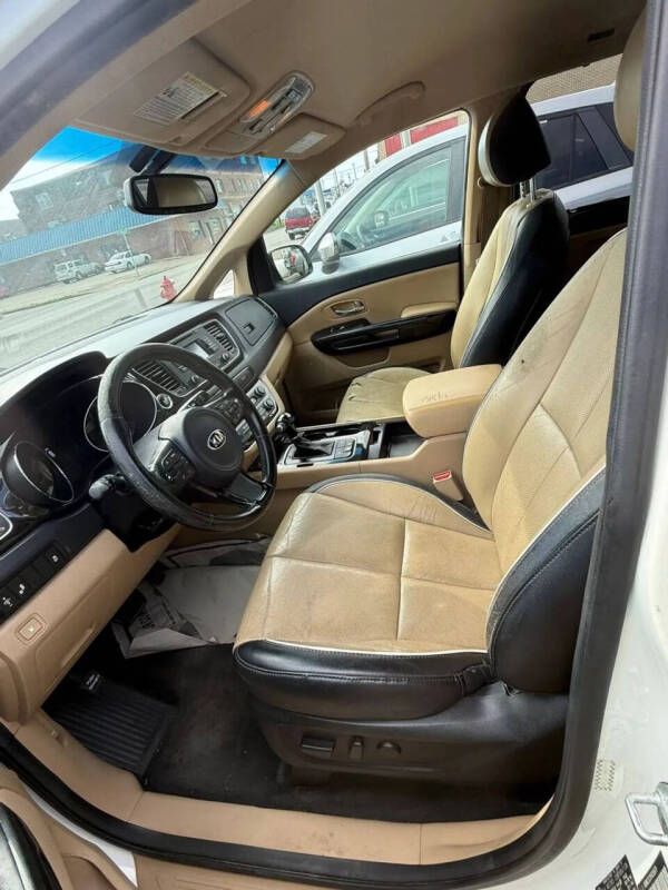 2015 Kia Sedona