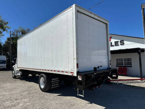 2022 Freightliner M2 106