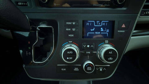 2018 Toyota Sienna XLE 8-Passenger