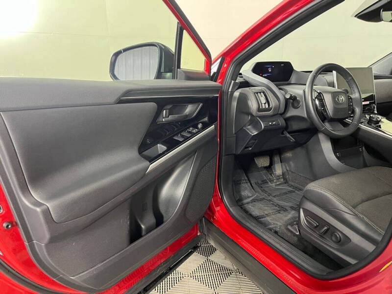 2024 Toyota bZ4X XLE