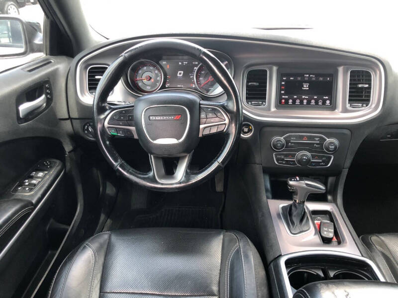 2019 Dodge Charger SXT