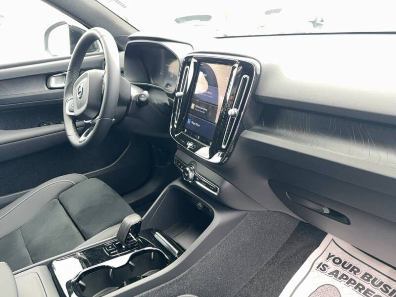 2024 Volvo XC40 Recharge Plus