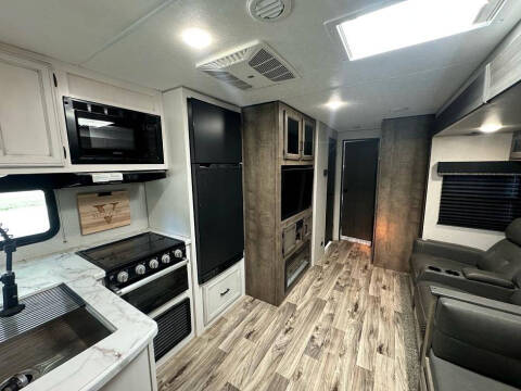 2021 Venture RV Sport Trek