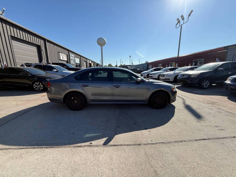 2014 Volkswagen Passat 1.8T S