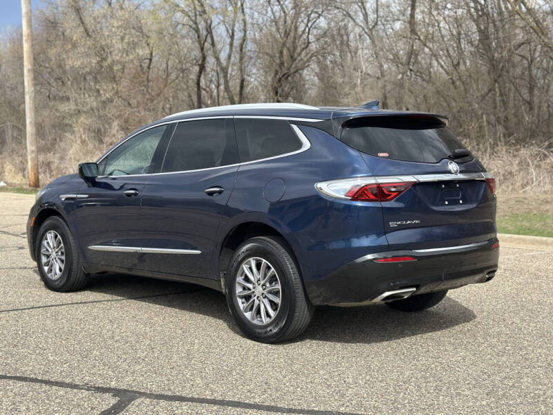 2022 Buick Enclave Essence