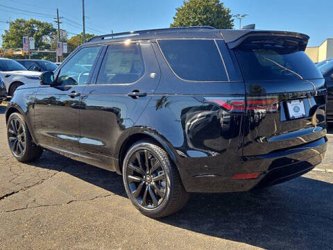 2026 Land Rover Discovery P300 Dynamic SE