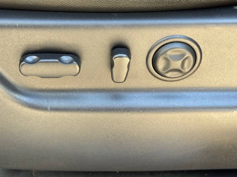2012 Chevrolet Avalanche LTZ