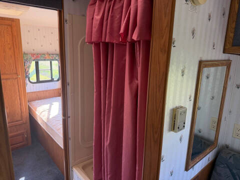 1997 LAYTON BY SKYLINE 2600