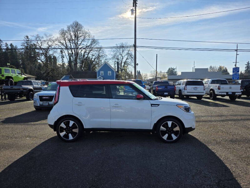 2017 Kia Soul +