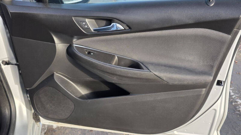 2018 Chevrolet Cruze LS Auto