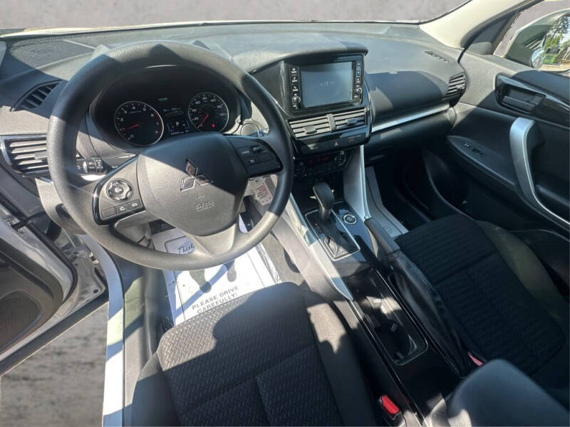 2024 Mitsubishi Eclipse Cross ES