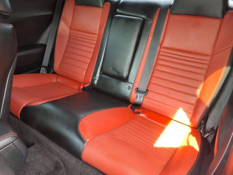 2016 Dodge Challenger R/T Plus Shaker