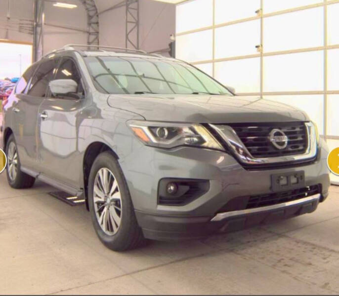 2017 Nissan Pathfinder SL