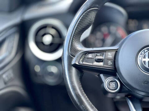 2022 Alfa Romeo Stelvio Sprint