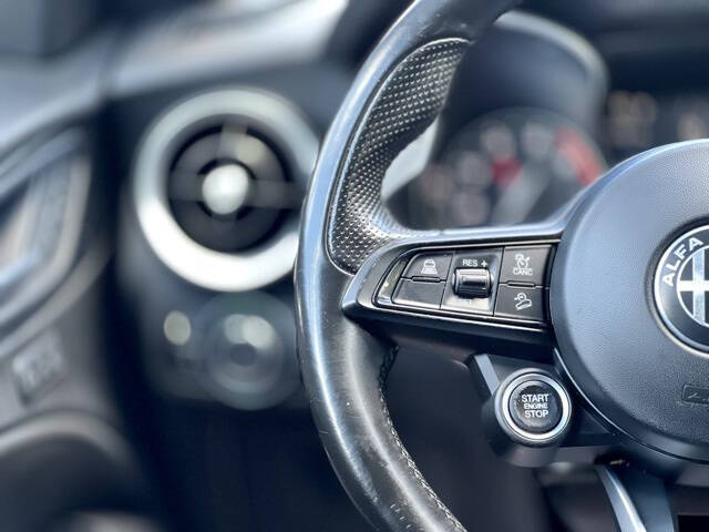 2022 Alfa Romeo Stelvio Sprint